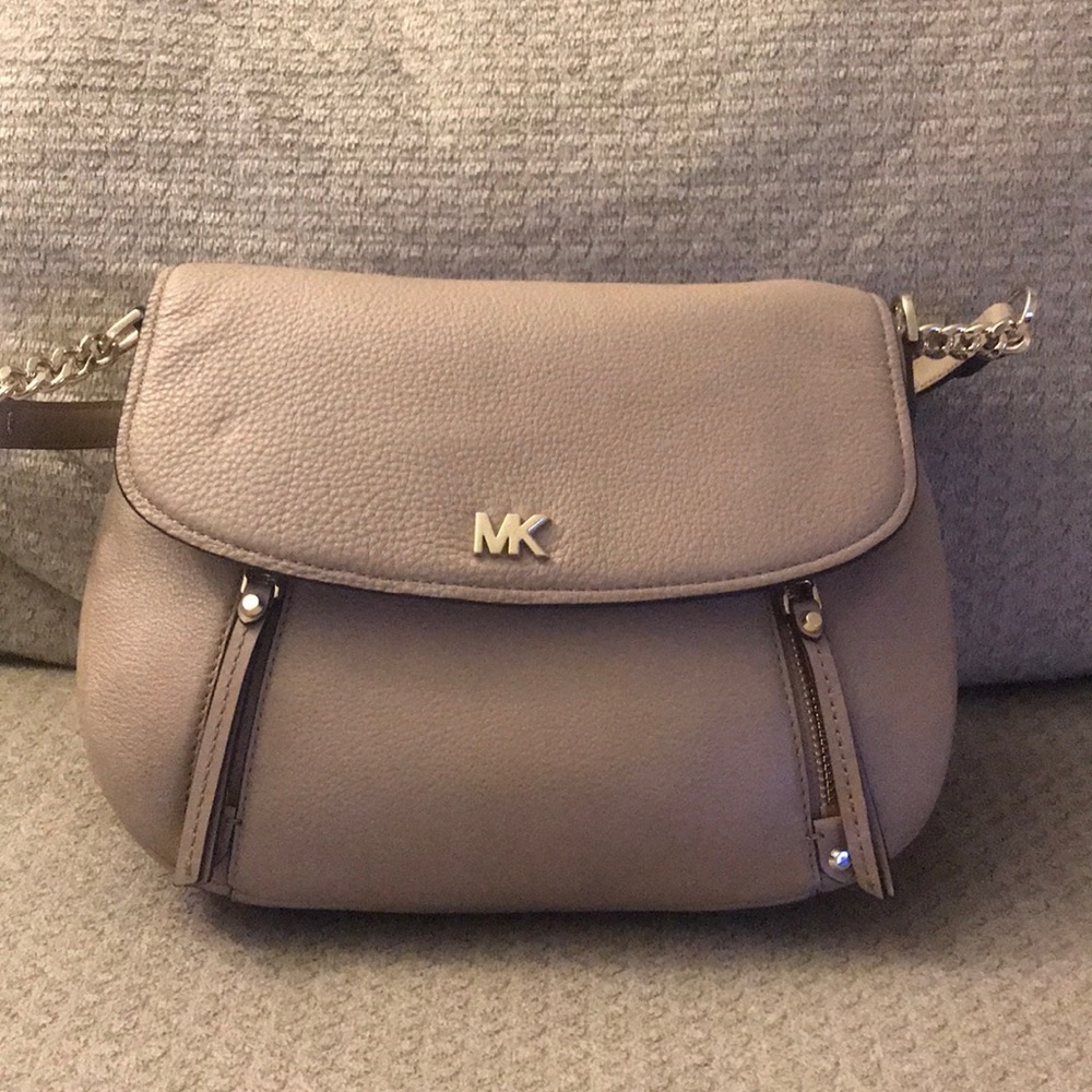 Michael Kors Evie Shoulder Bag